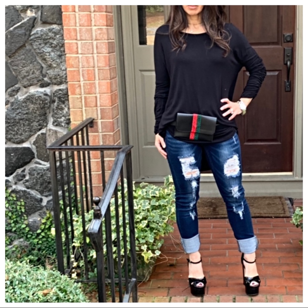 Chic fanny bag/belted purse - Picture 3 of 7